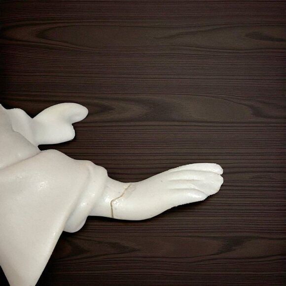 FLAWED 1985 Avon Nativity Collectibles The Angel Flying Hanging White Porcelain - Picture 8 of 9